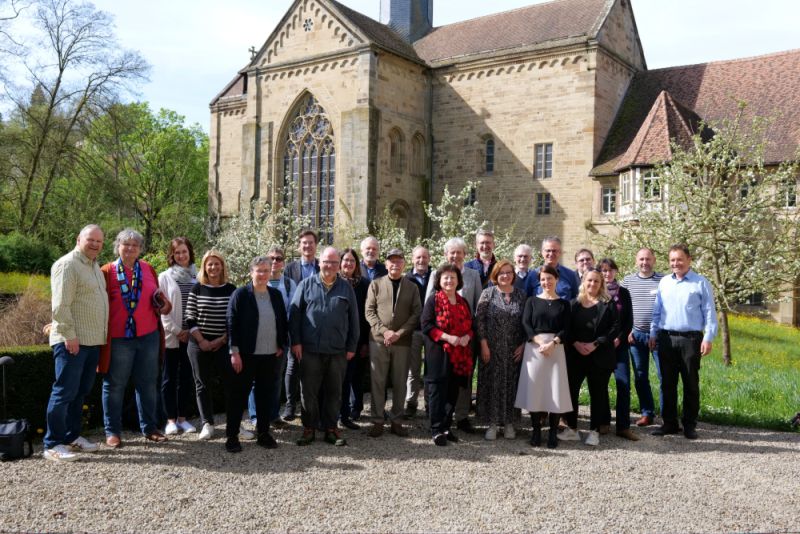 Schulleitungs-Teams besuchen Kloster Maulbronn - Gruppenfoto